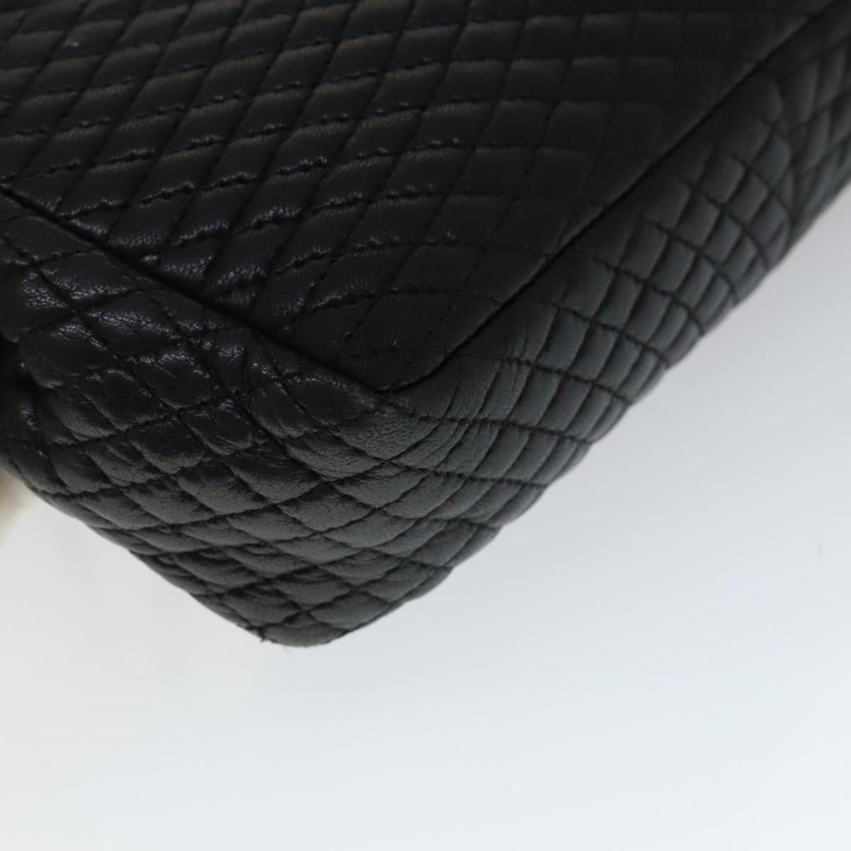 Bally Black Leather Shoulder Bag (Pre-Owned)