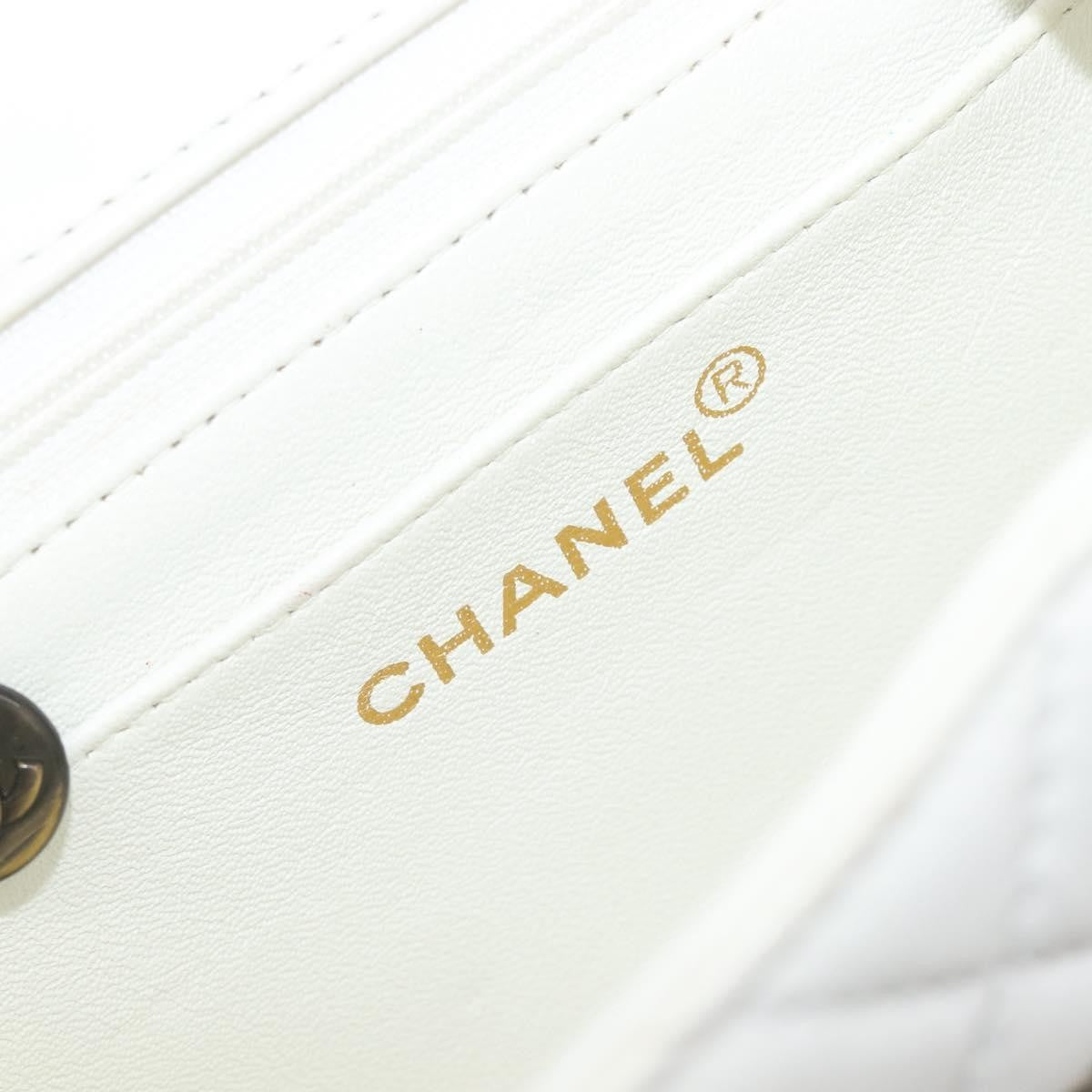 Chanel Vintage Envelope Flap Quilted Lambskin White Leather Shoulder Bag Bag (Pre-Owned)