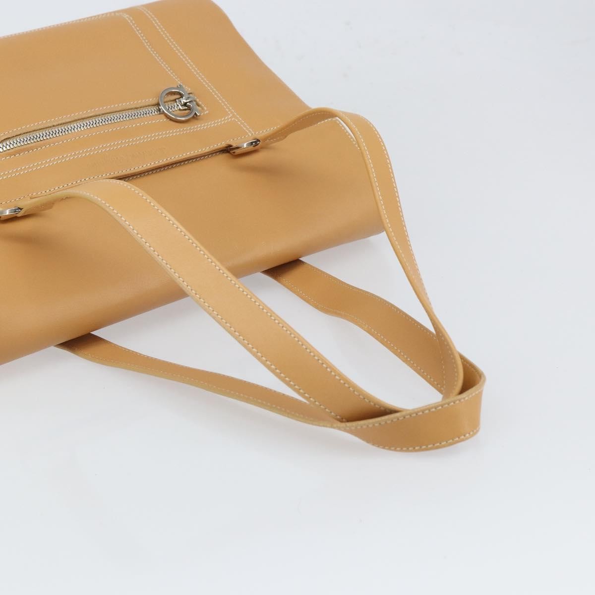 Salvatore Ferragamo Gancini Tote Leather Beige Leather Tote Bag Bag (Pre-Owned)