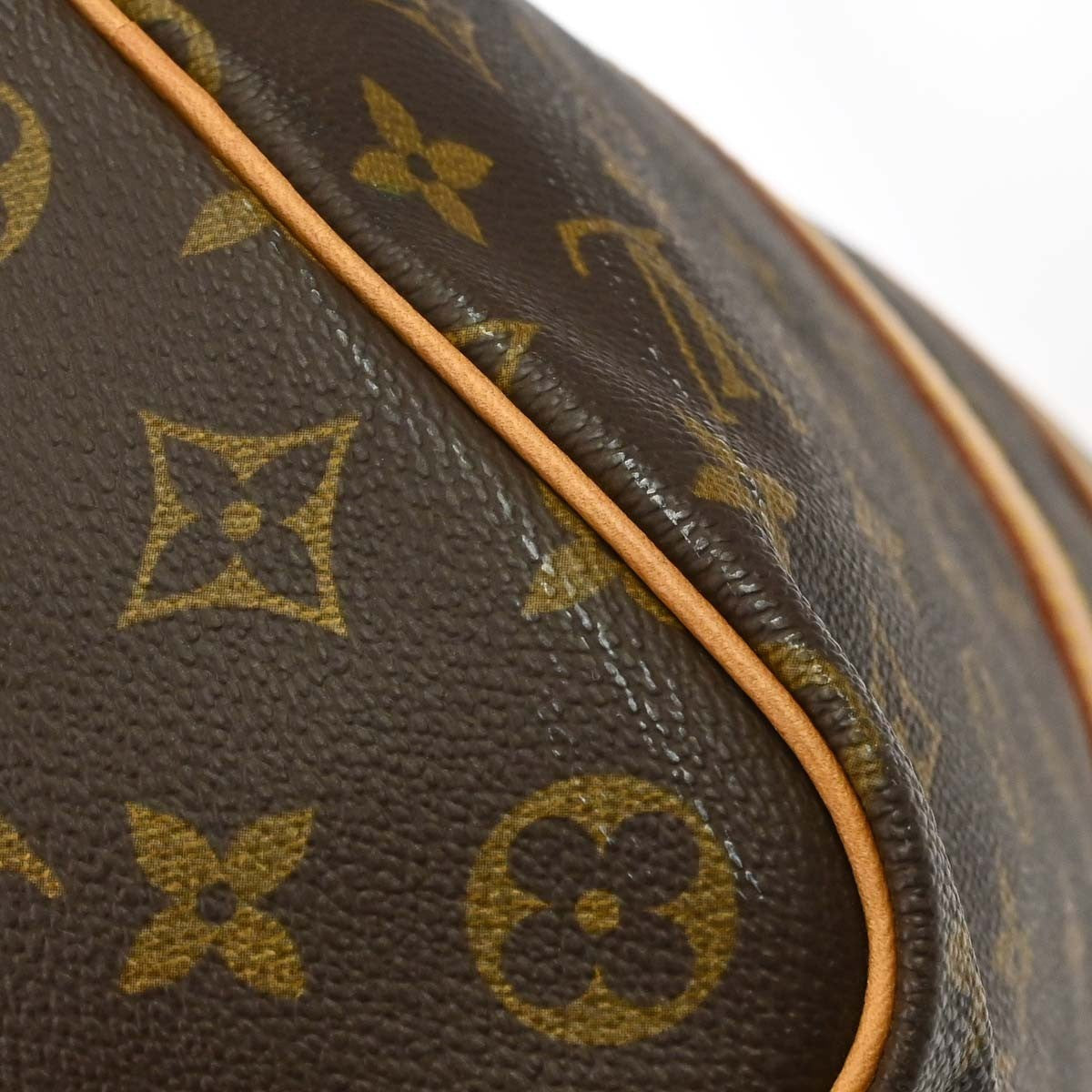Louis Vuitton Keepall Monogram Canvas Brown Canvas Travel Bag Bag (Pre-Owned)