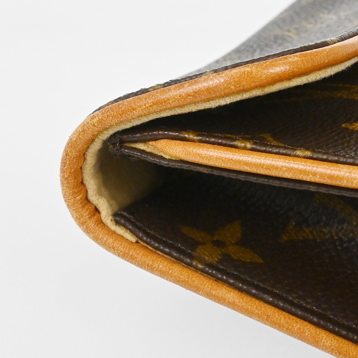 Louis Vuitton Florentine Waist Monogram Canvas Brown Canvas Handbag (Pre-Owned)