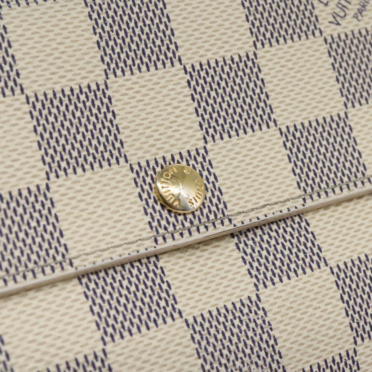 Louis Vuitton Sarah White Canvas Wallet (Pre-Owned)
