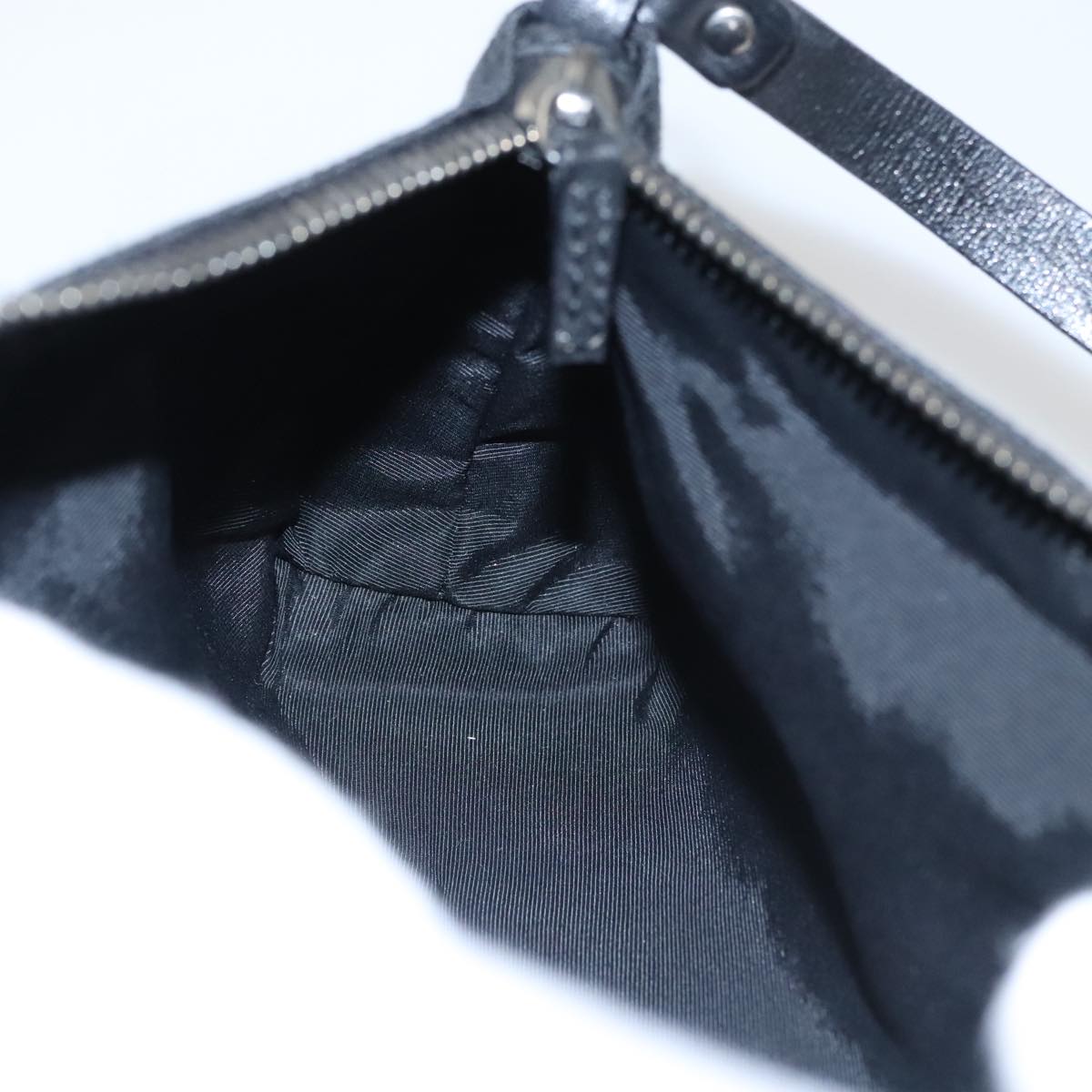Gucci Gg Canvas Black Canvas Clutch Bag (Pre-Owned)
