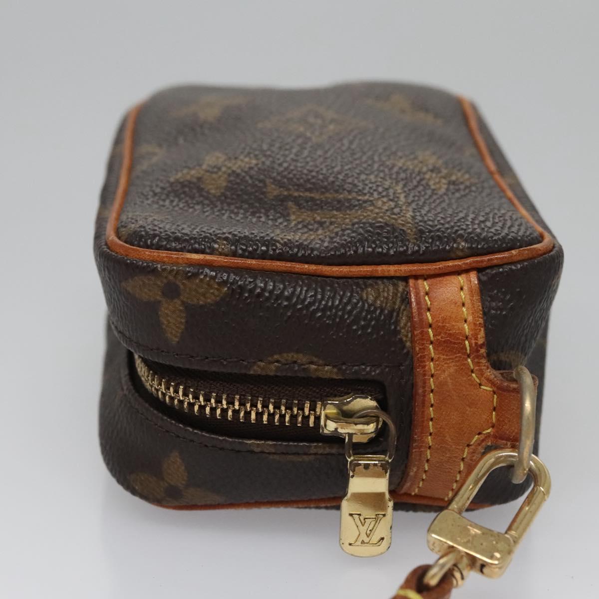 Louis Vuitton Wapiti Brown Canvas Clutch Bag (Pre-Owned)