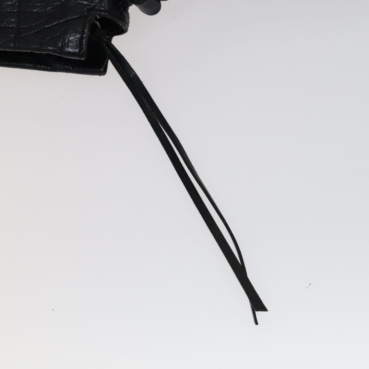 Burberry Black Leather Shoulder Bag (Pre-Owned)