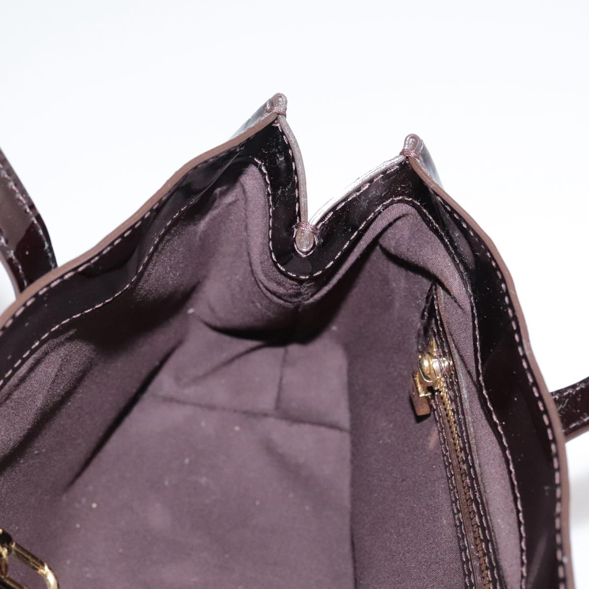 Louis Vuitton Wilshire Burgundy Patent Leather Handbag (Pre-Owned)