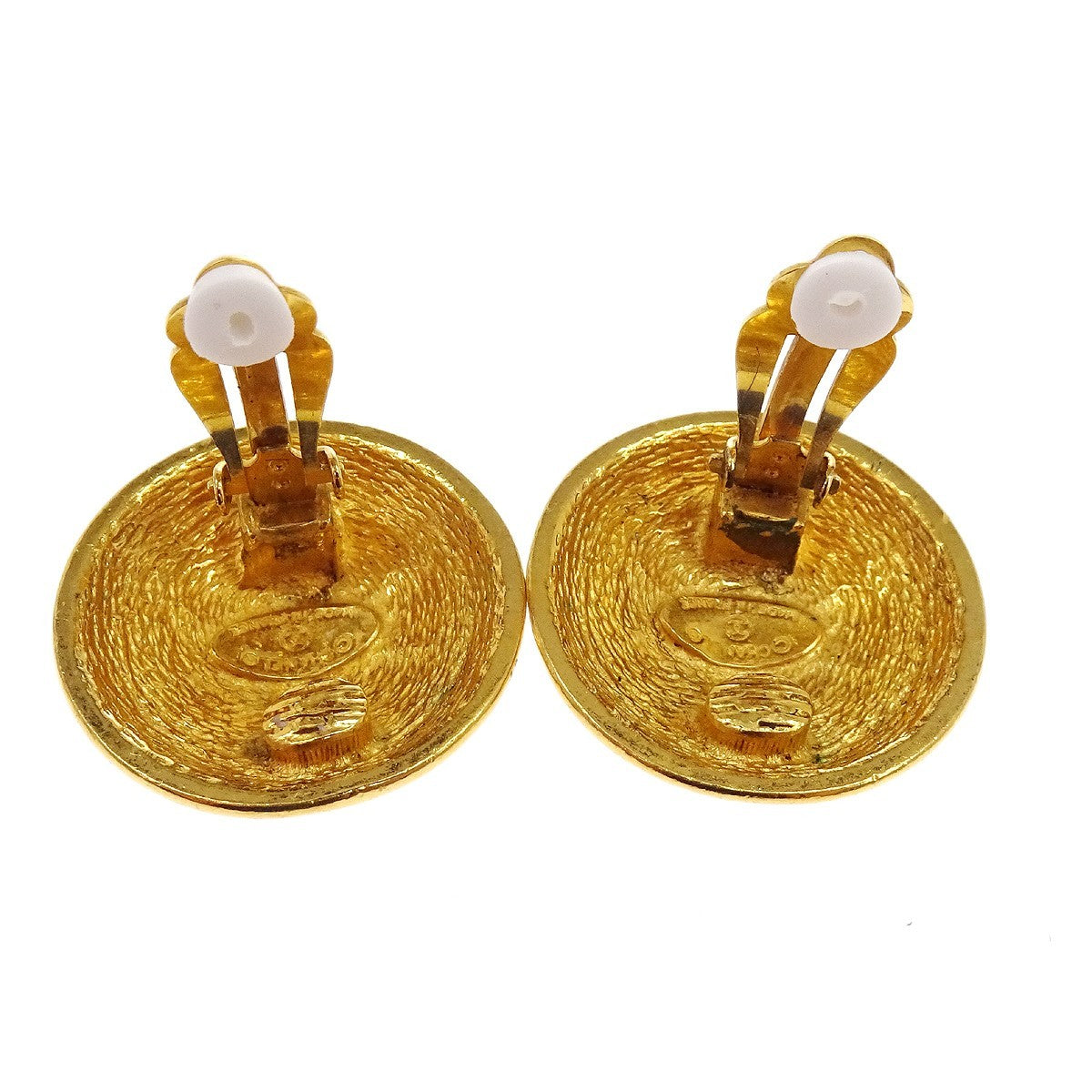 Chanel Vintage Round Cc Clip-On Metal Gold Gold_Plated Earrings Jewelry (Pre-Owned)