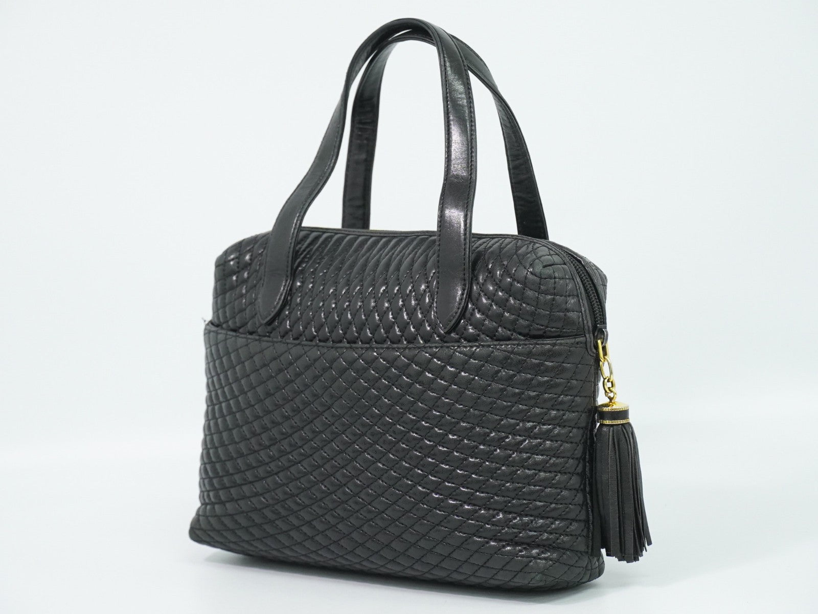 Bally Vintage Quilted Leather Black Leather Handbag (Pre-Owned)