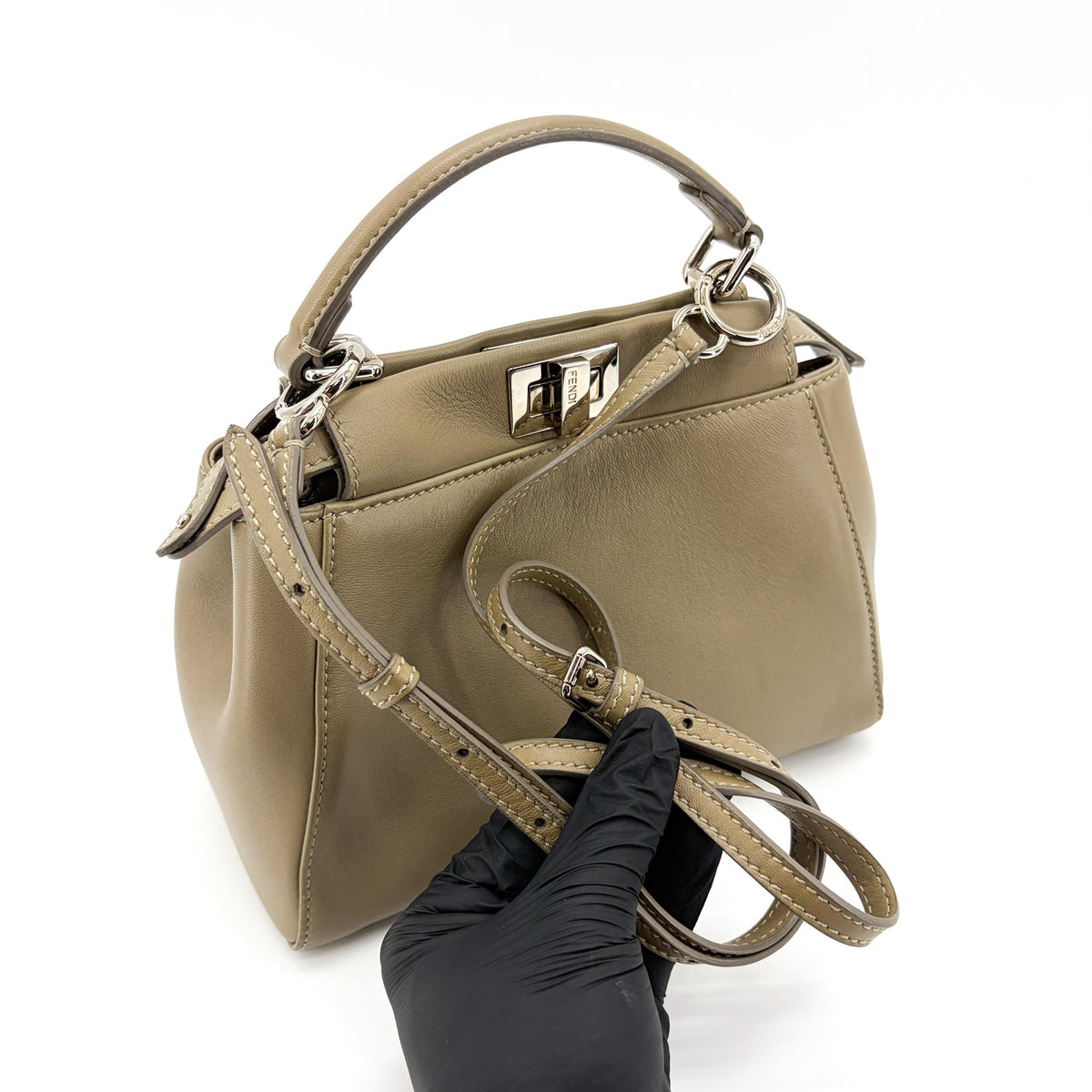 Fendi Peekaboo Soft Leather Beige Leather Handbag (Pre-Owned)
