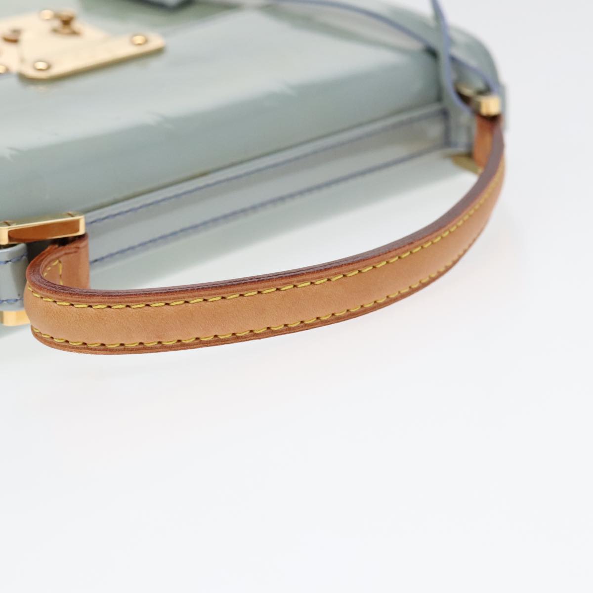 Louis Vuitton Spring Street Grey Patent Leather Handbag (Pre-Owned)