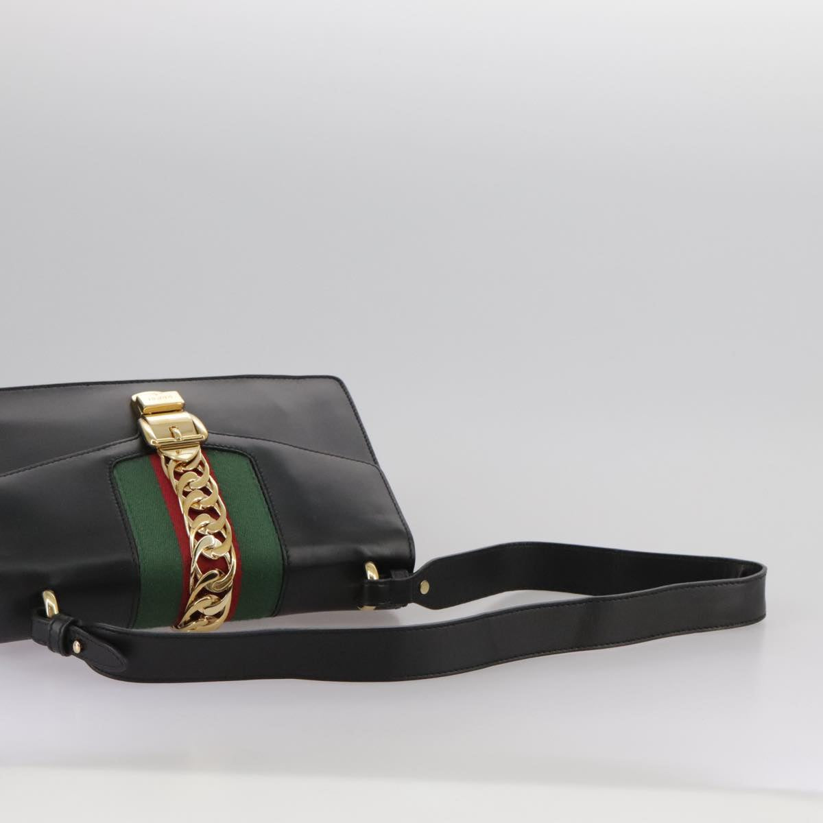 Gucci Sylvie Black Leather Shoulder Bag (Pre-Owned)