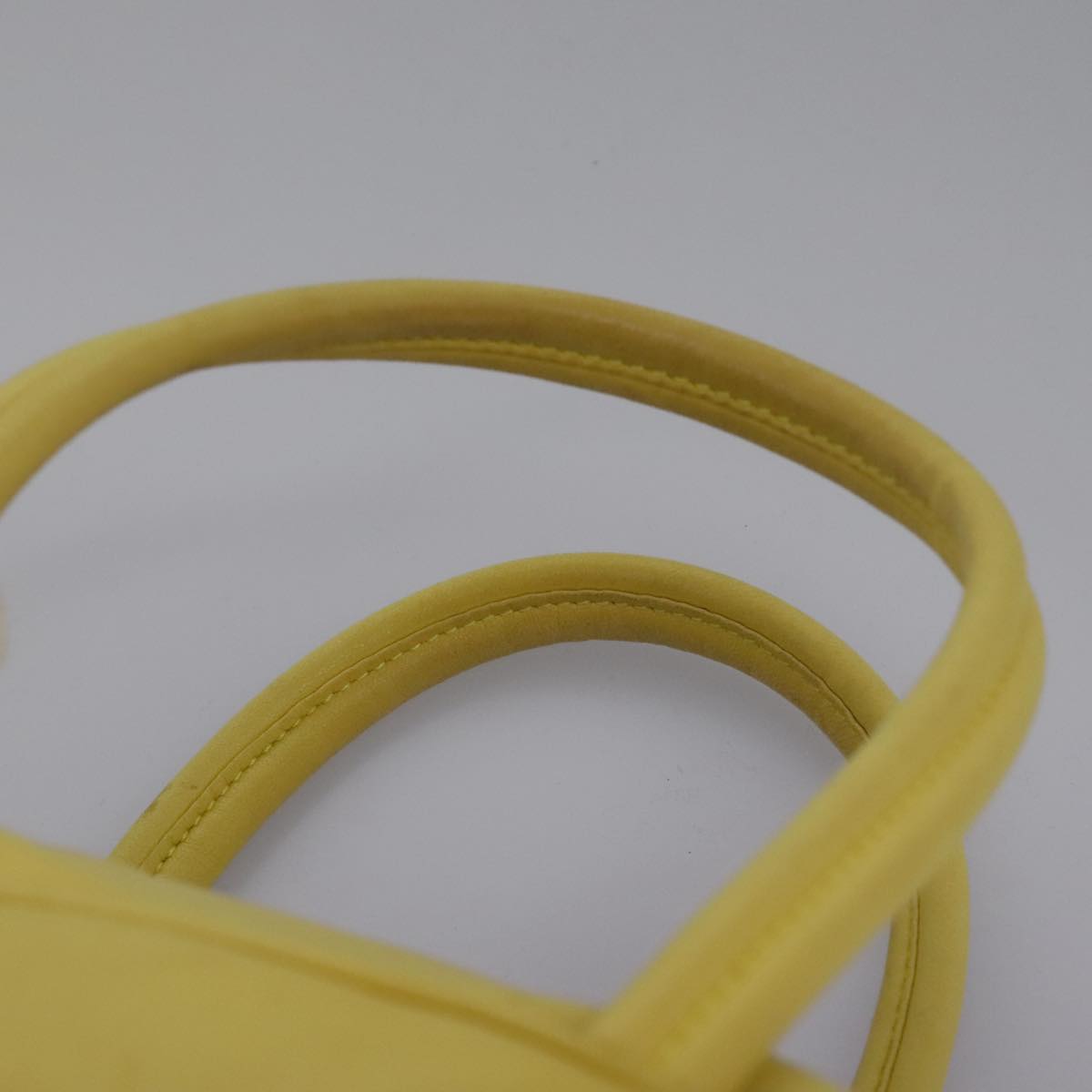 Loewe Anagram Yellow Leather Handbag (Pre-Owned)