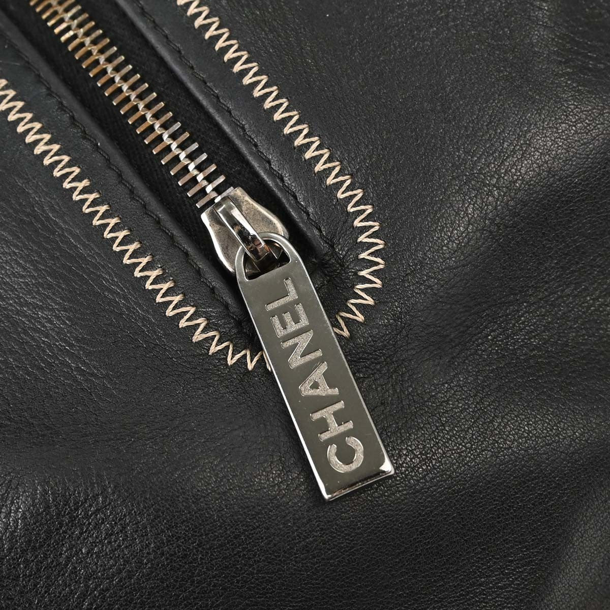 Chanel Vintage Bowler Lambskin Black Leather Handbag (Pre-Owned)