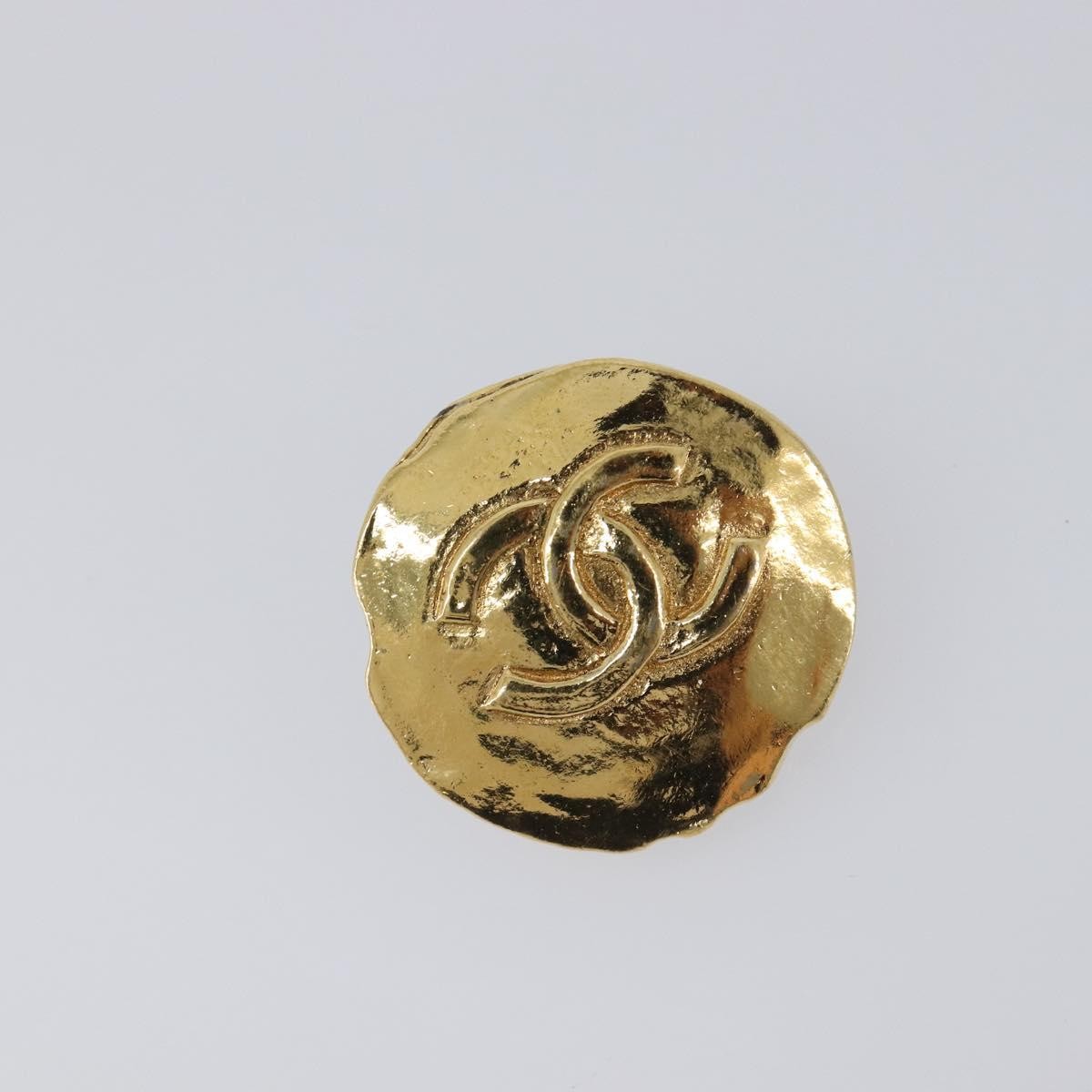 Chanel Vintage Cc Round Clip-On Metal Gold Metal Earrings Jewelry (Pre-Owned)