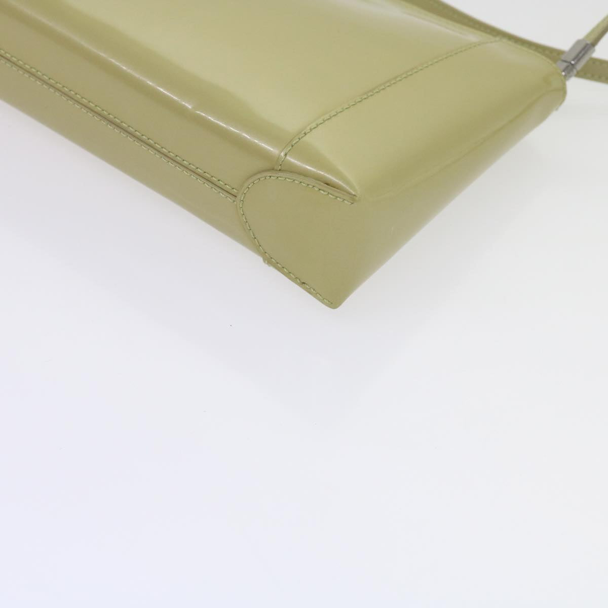 Dior Beige Patent Leather Shoulder Bag (Pre-Owned)