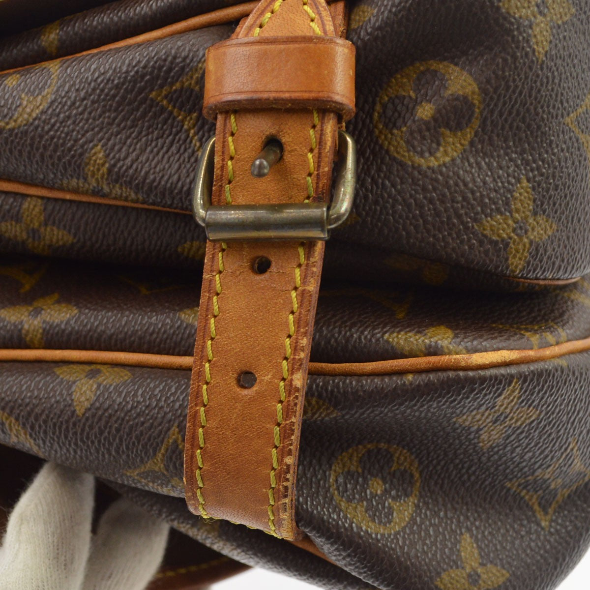 Louis Vuitton Saumur Monogram Canvas Brown Canvas Shoulder Bag Bag (Pre-Owned)