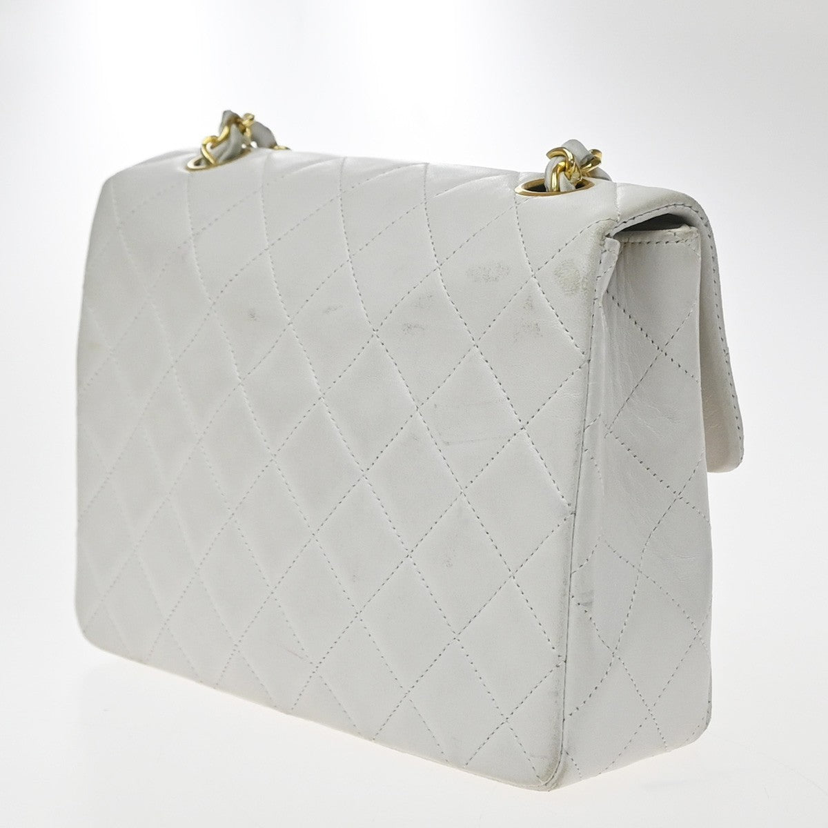 Chanel Vintage Square Classic Flap Quilted Lambskin White Leather Shoulder Bag Bag (Pre-Owned)