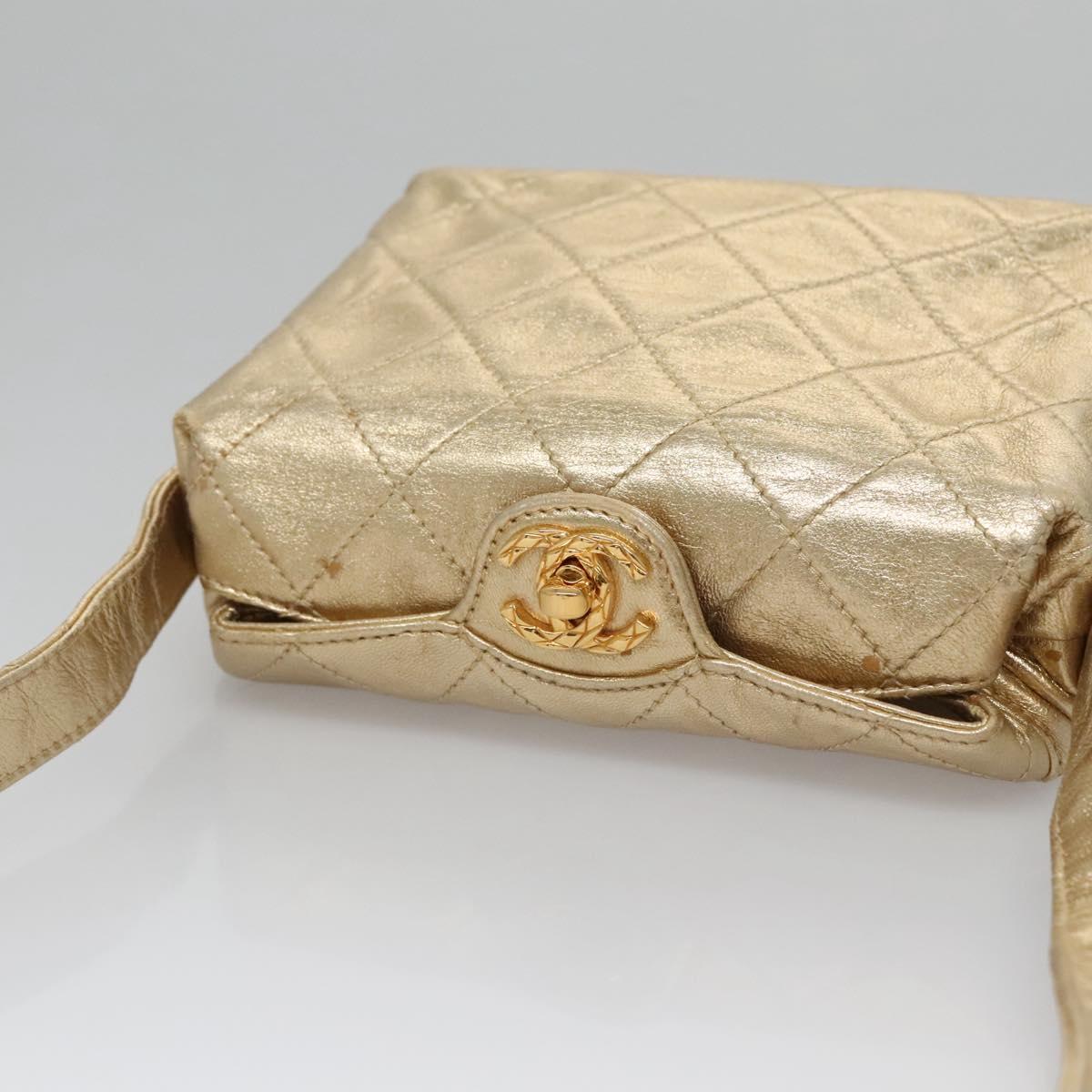Chanel Quilted Gold Leather Shoulder Bag (Pre-Owned)