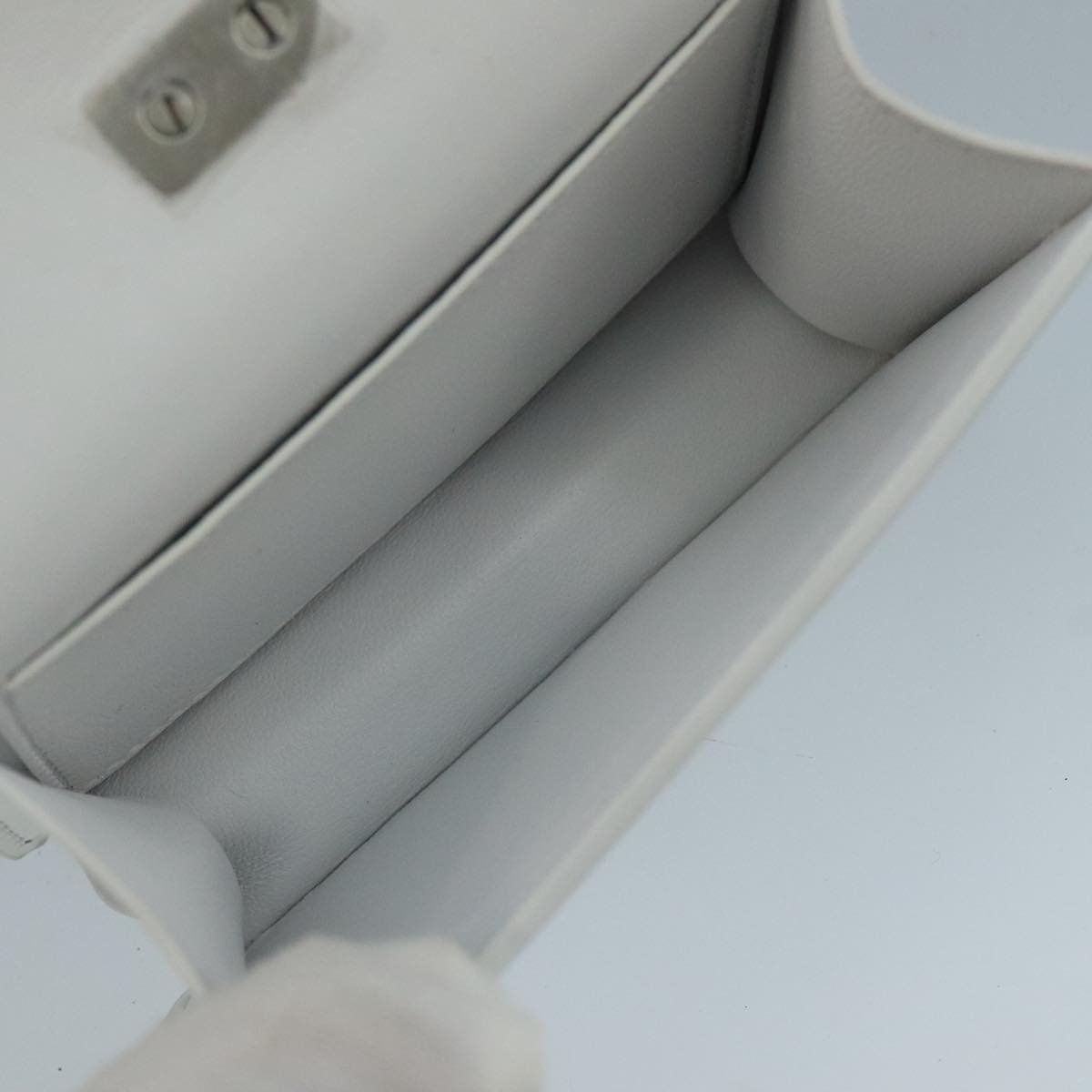 Salvatore Ferragamo White Leather Clutch Bag (Pre-Owned)