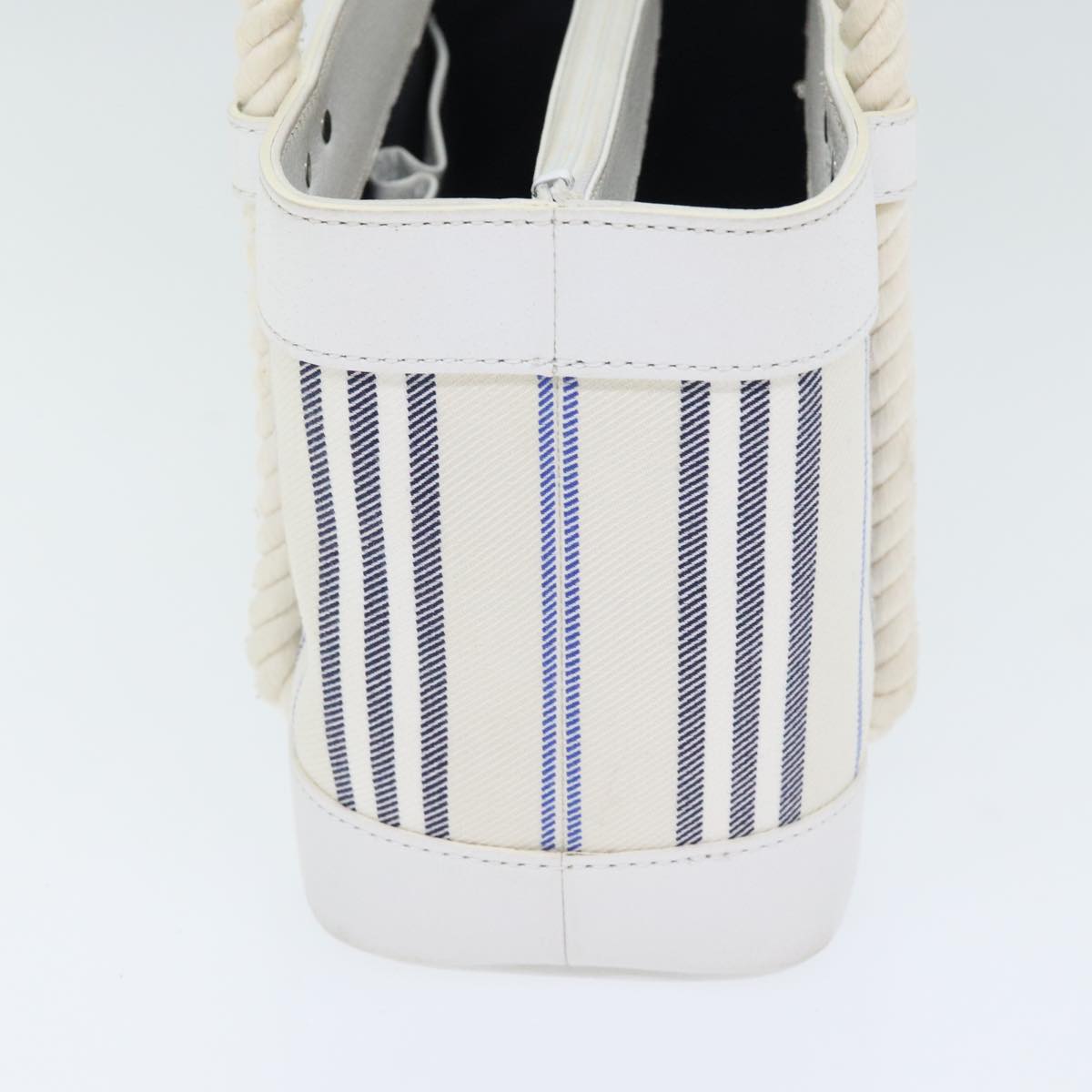 Burberry White Canvas Handbag (Pre-Owned)