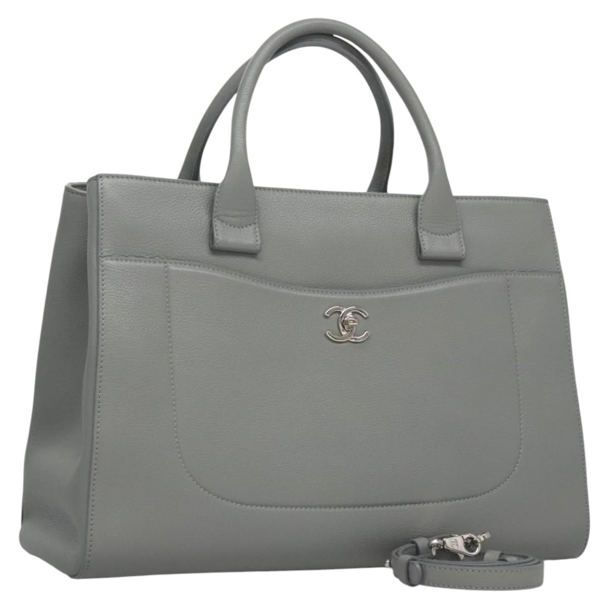 Chanel Executive Grey Leather Tote Bag (Pre-Owned)
