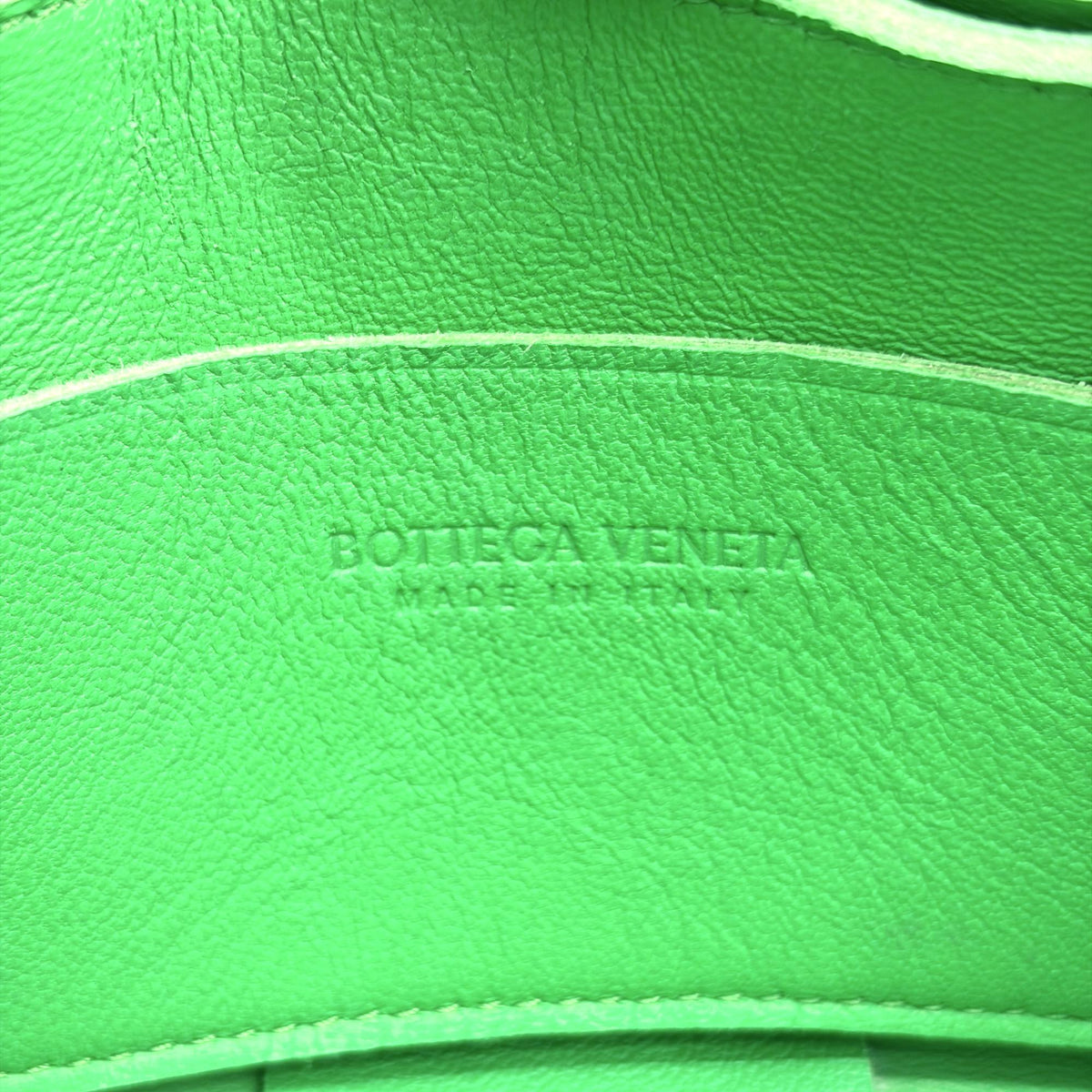 Bottega Veneta Cassette Maxi Intrecciato Leather Green Leather Crossbody Bag Bag (Pre-Owned)