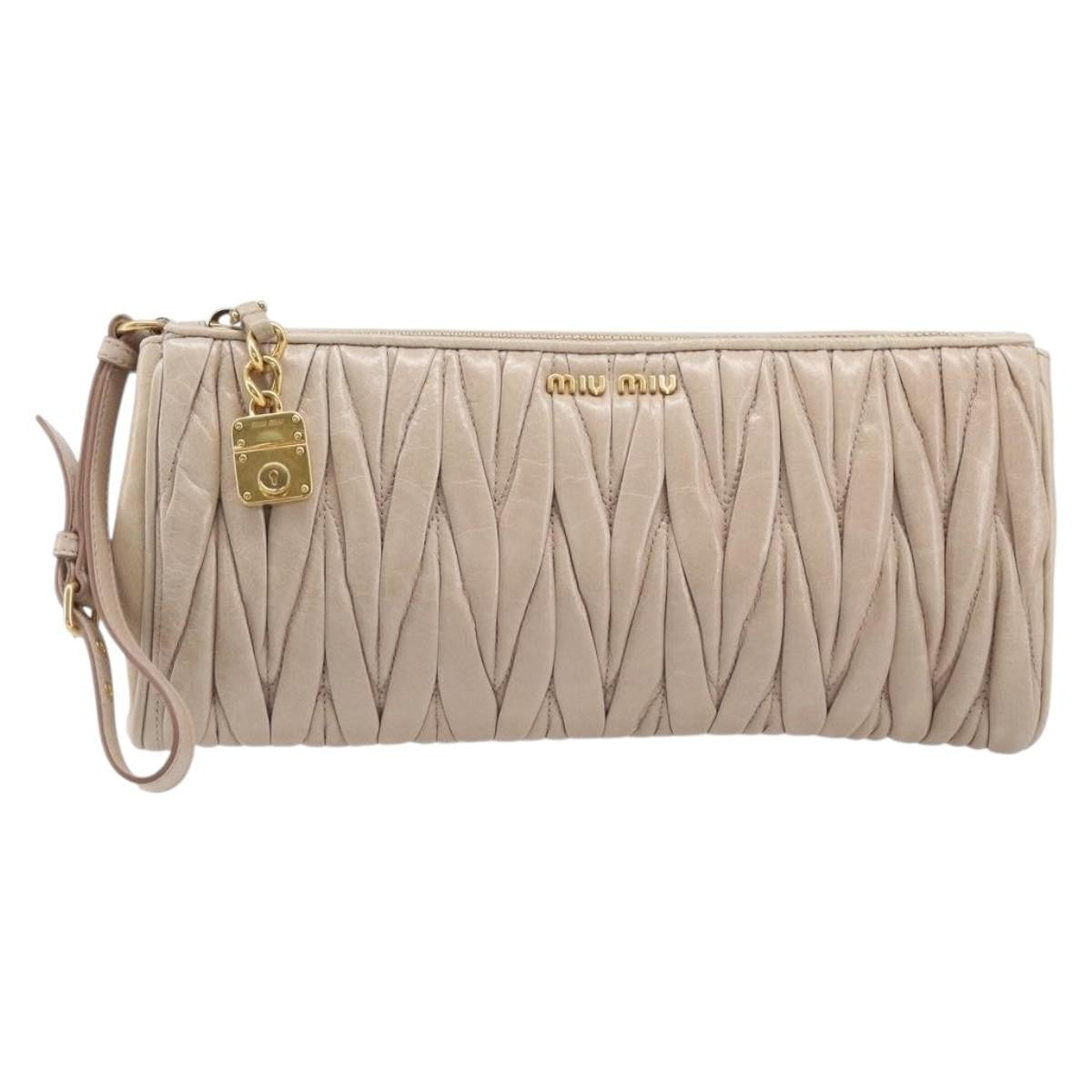 Miu Miu Zip Wristlet Matelasse Leather Beige Leather Clutche & Pouche Bag (Pre-Owned)