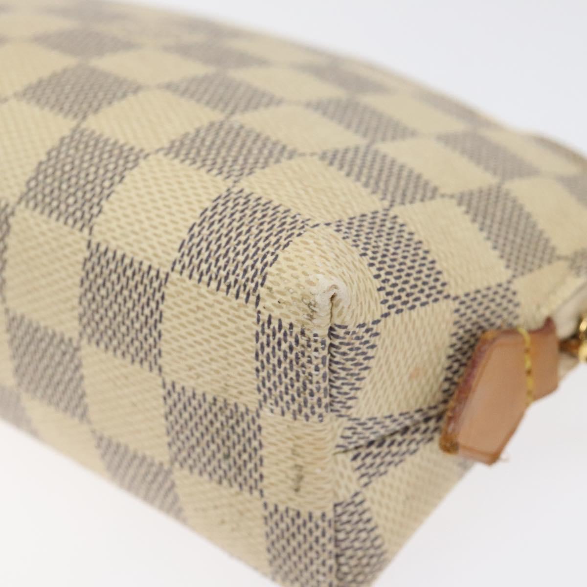 Louis Vuitton Cosmetic Pouch White Canvas Clutch Bag (Pre-Owned)