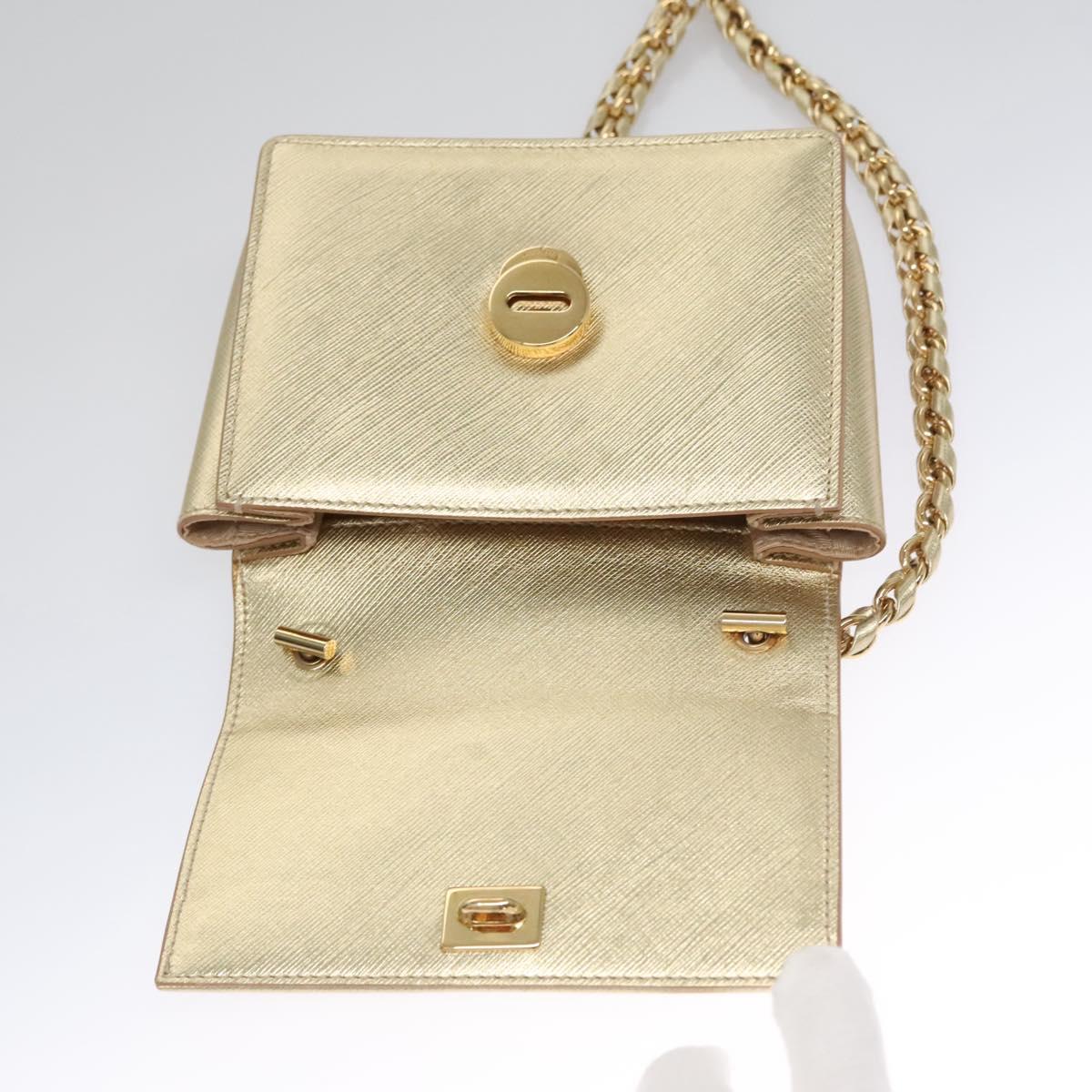 Salvatore Ferragamo Vara Gold Leather Shoulder Bag (Pre-Owned)