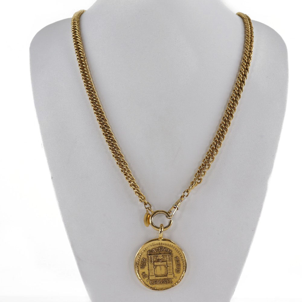 Chanel Vintage 31 Rue Cambon Medallion Pendant Metal Gold Gold_Plated Necklace Jewelry (Pre-Owned)