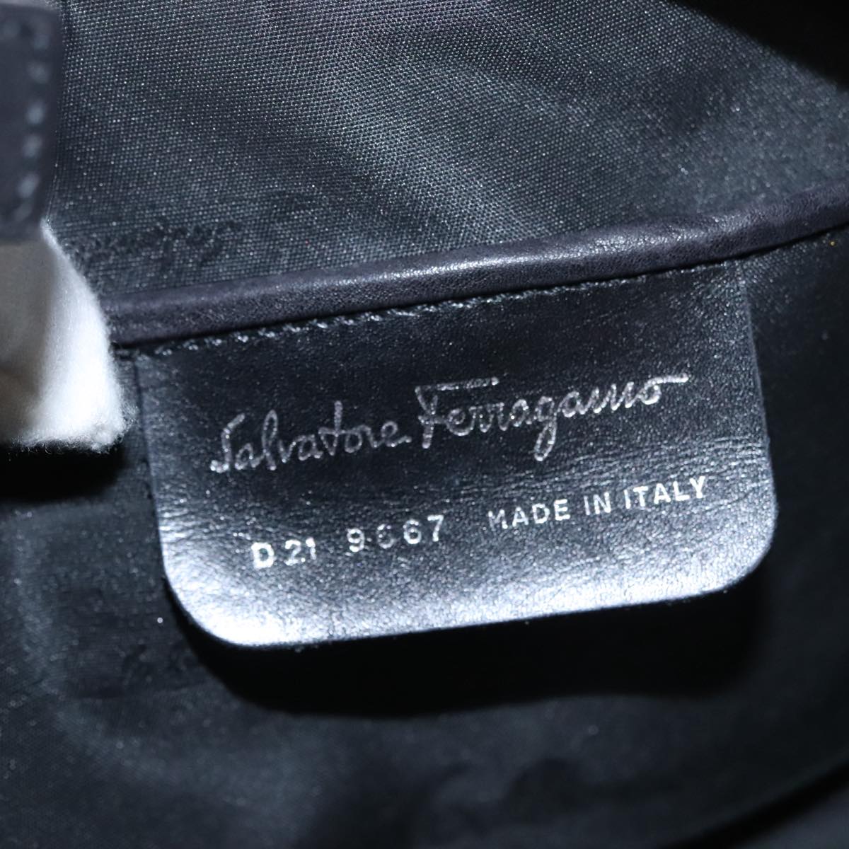Salvatore Ferragamo Grey Wool Shoulder Bag (Pre-Owned)