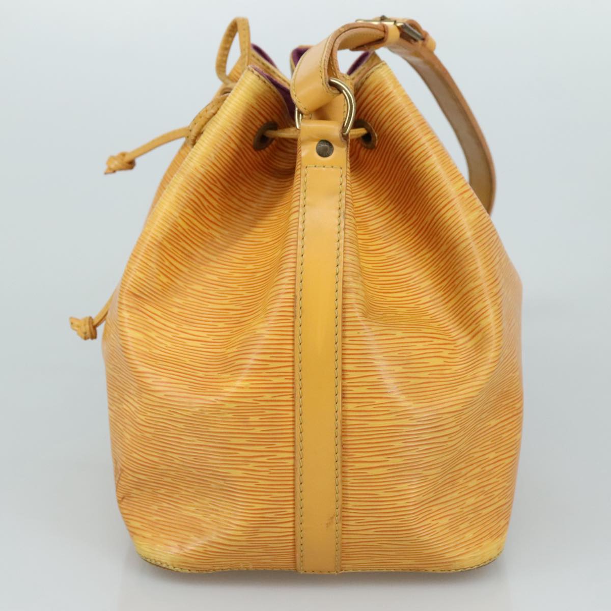Louis Vuitton Noé Pm Yellow Leather Shoulder Bag (Pre-Owned)