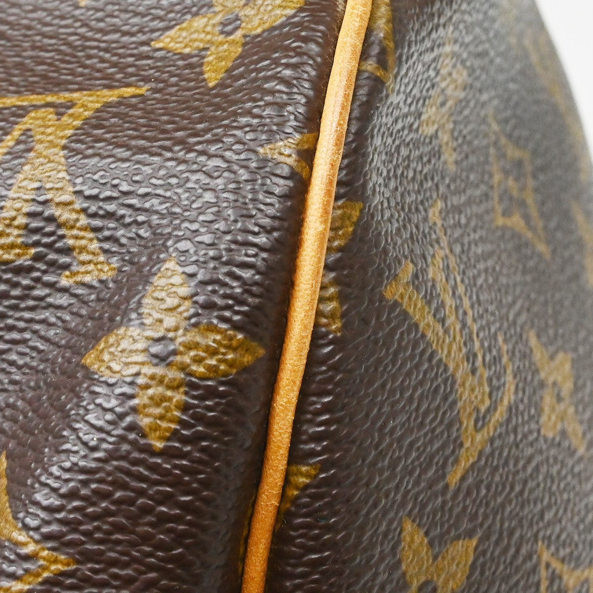 Louis Vuitton Keepall Monogram Brown Canvas Travel Bag Bag (Pre-Owned)