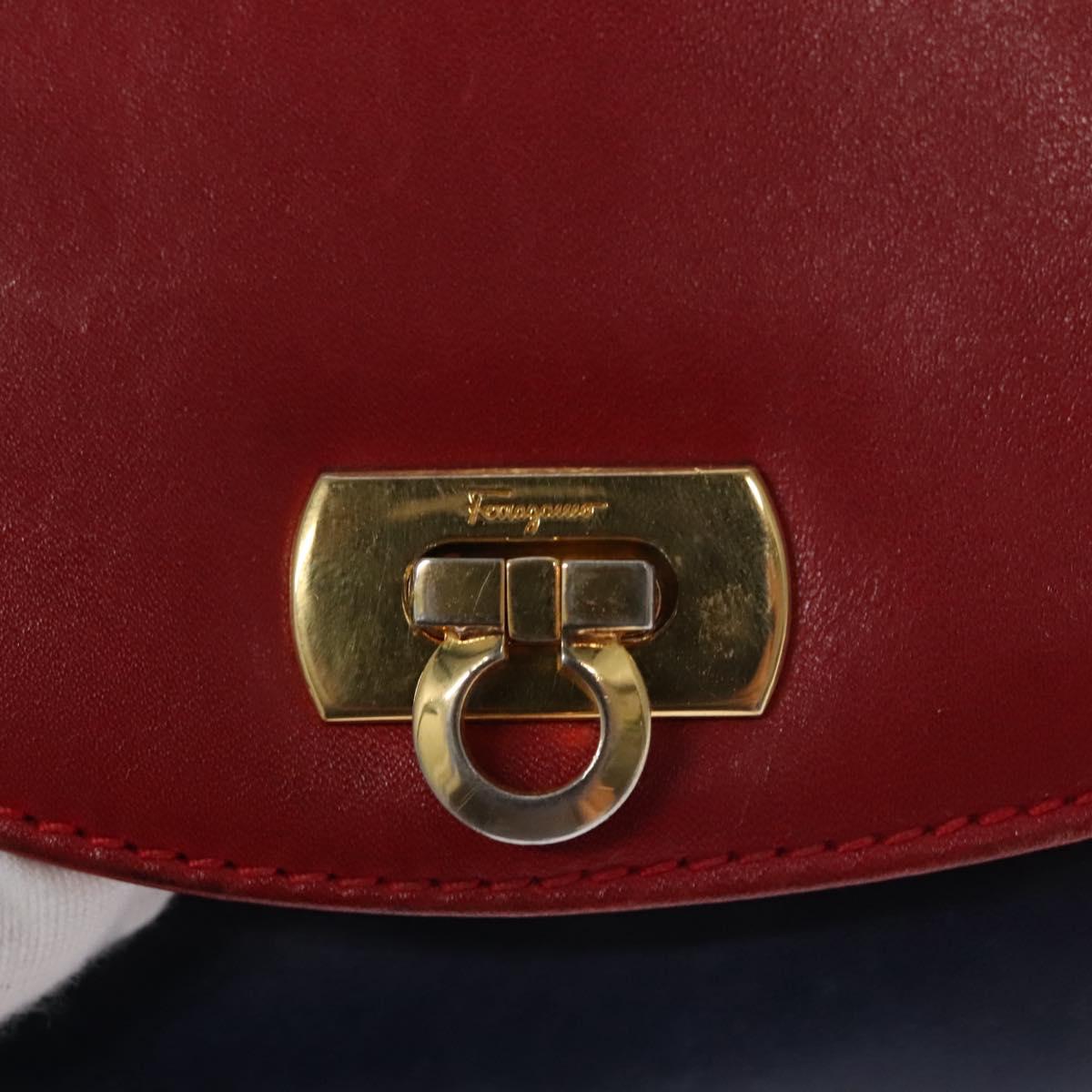 Salvatore Ferragamo Gancini Red Leather Shoulder Bag (Pre-Owned)