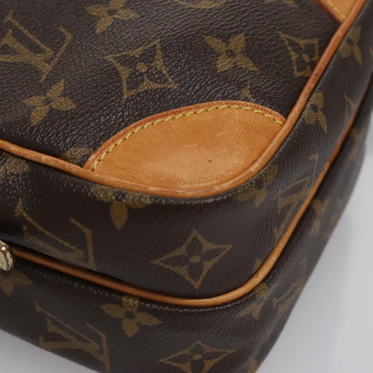 Louis Vuitton Amazon Brown Canvas Shoulder Bag (Pre-Owned)