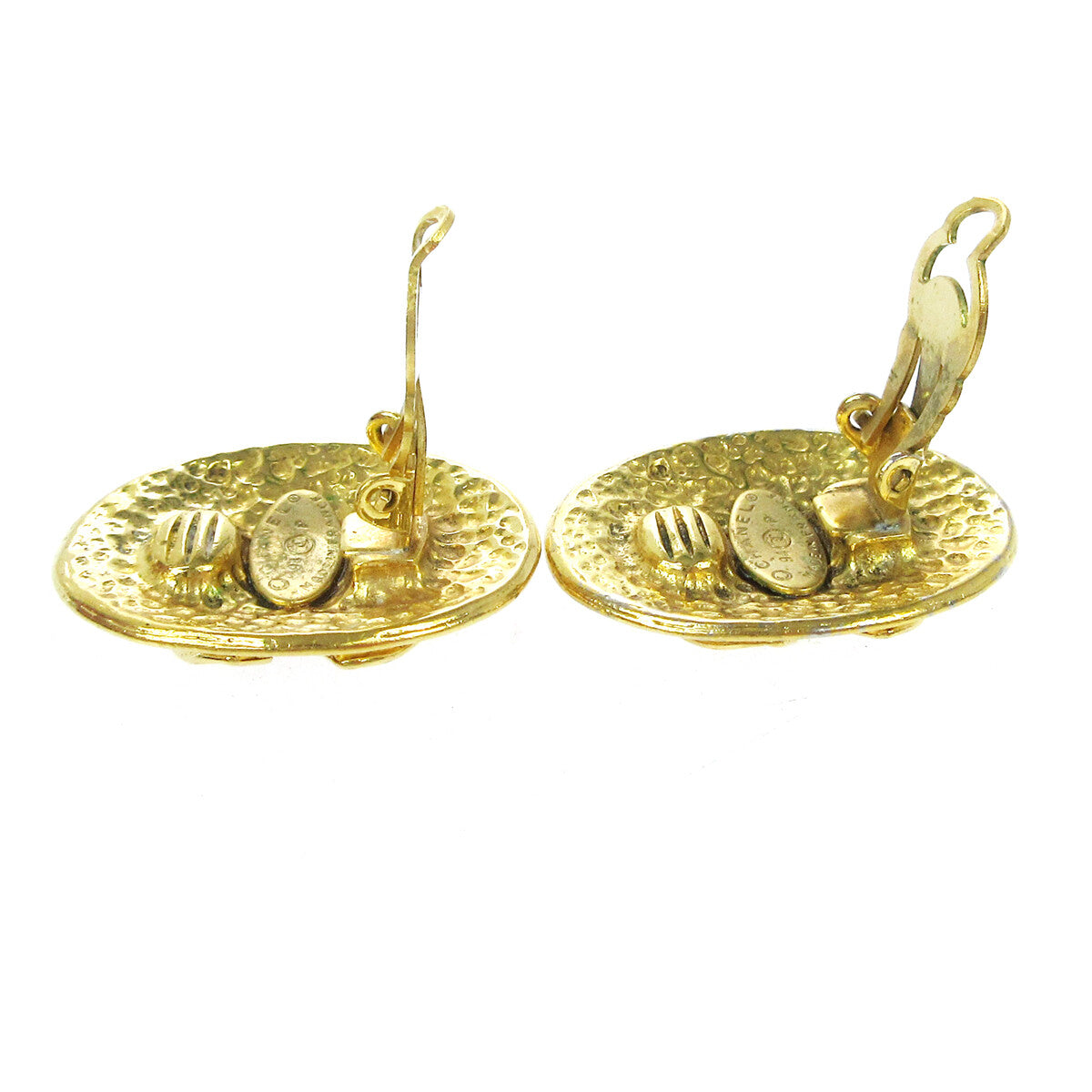Chanel Vintage Cc Button Ovales Clip-On Gold-Plated Gold Gold_Plated Earrings Jewelry (Pre-Owned)