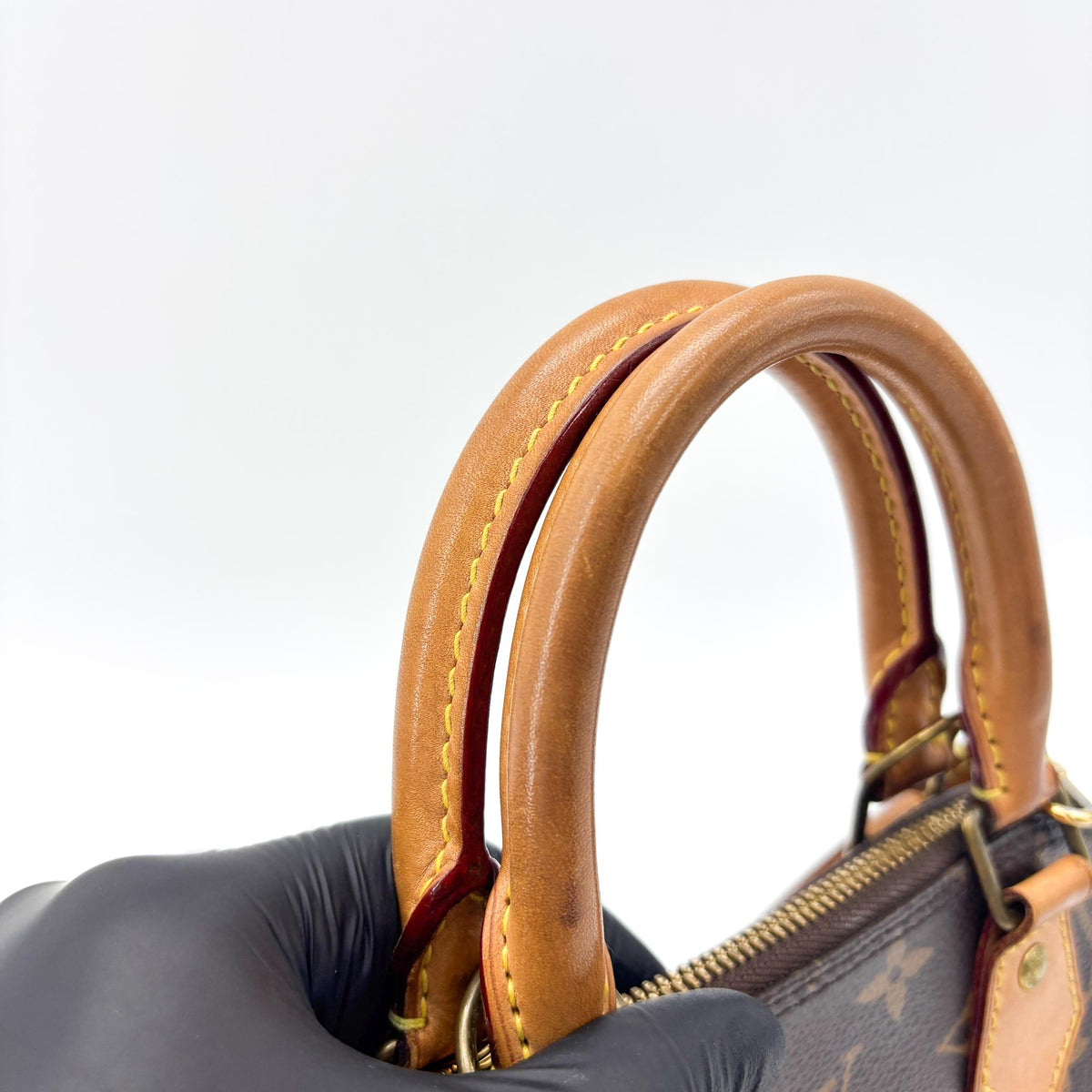 Louis Vuitton Alma Monogram Canvas Brown Canvas Handbag (Pre-Owned)