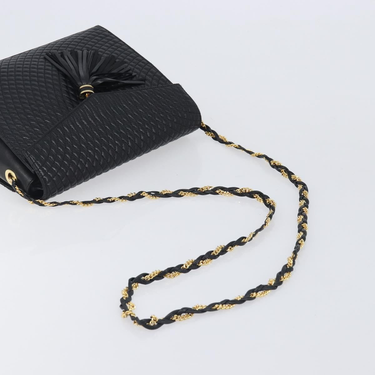 Bally Vintage Chain Quilted Leather Black Leather Shoulder Bag Bag (Pre-Owned)