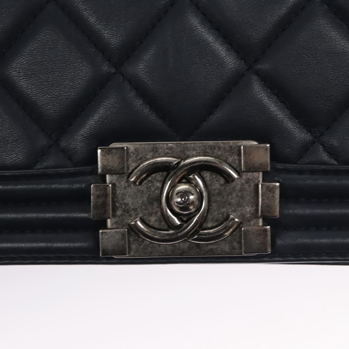 Chanel Boy Navy Leather Shoulder Bag (Pre-Owned)
