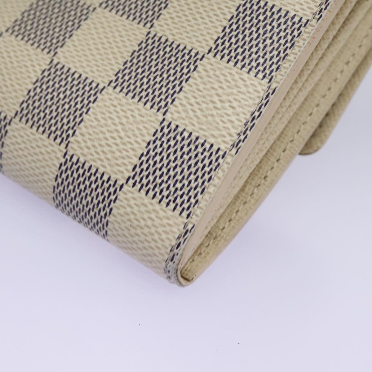 Louis Vuitton Sarah White Canvas Wallet (Pre-Owned)