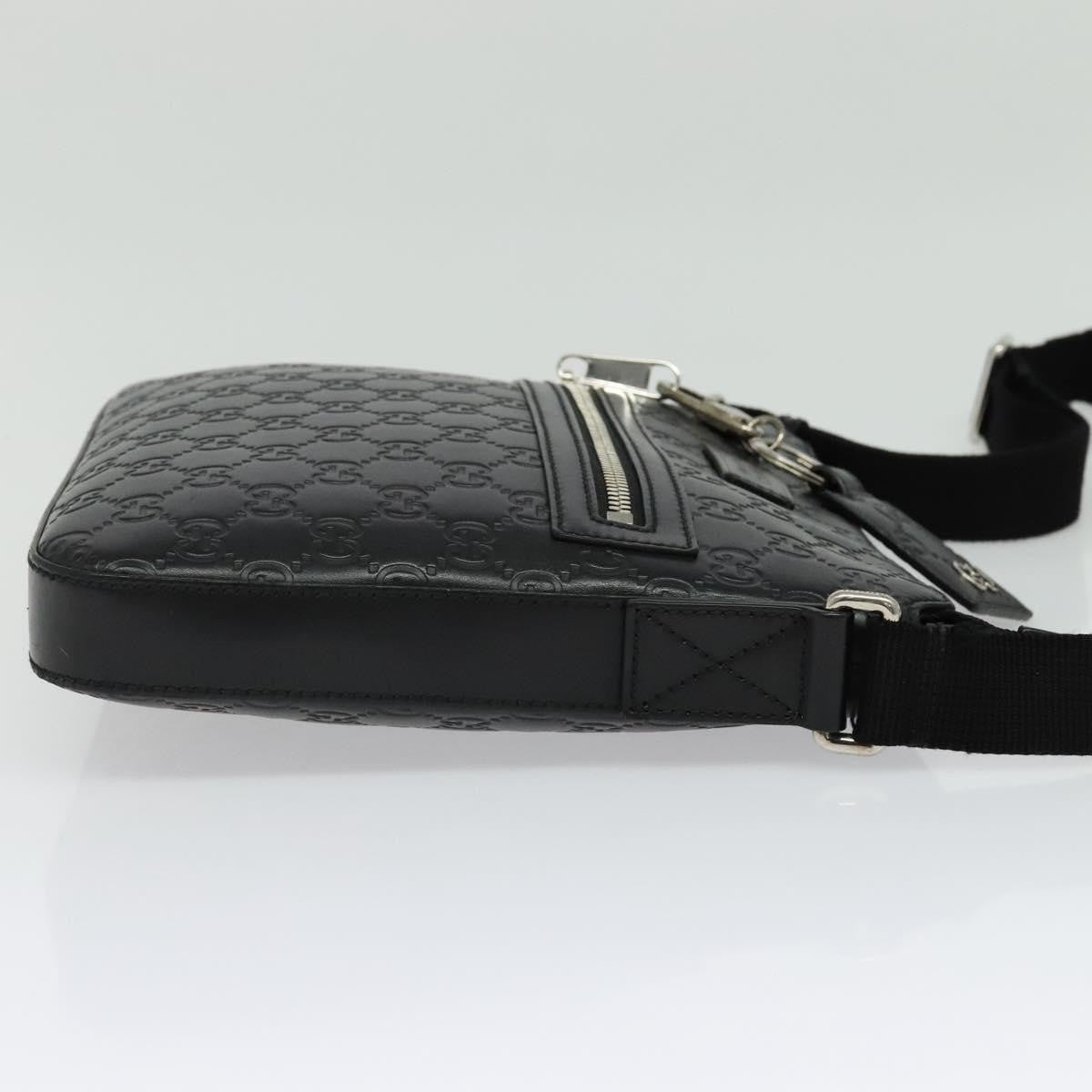 Gucci Signature Zip Messenger Guccissima Leather Black Leather Shoulder Bag Bag (Pre-Owned)