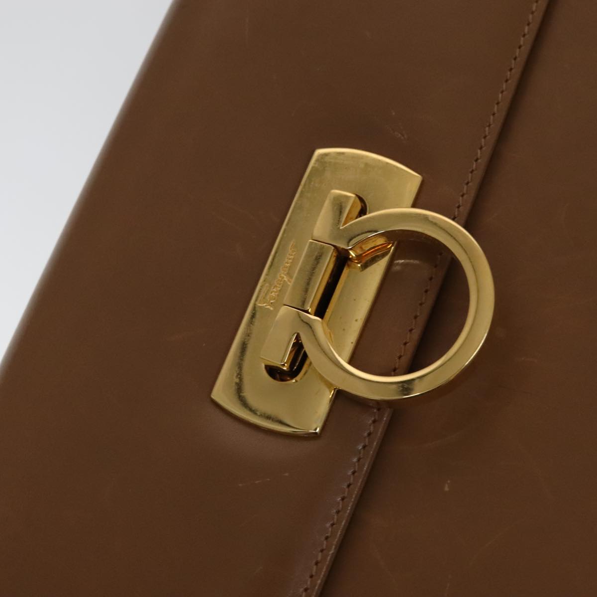 Salvatore Ferragamo Gancini Brown Leather Shoulder Bag (Pre-Owned)