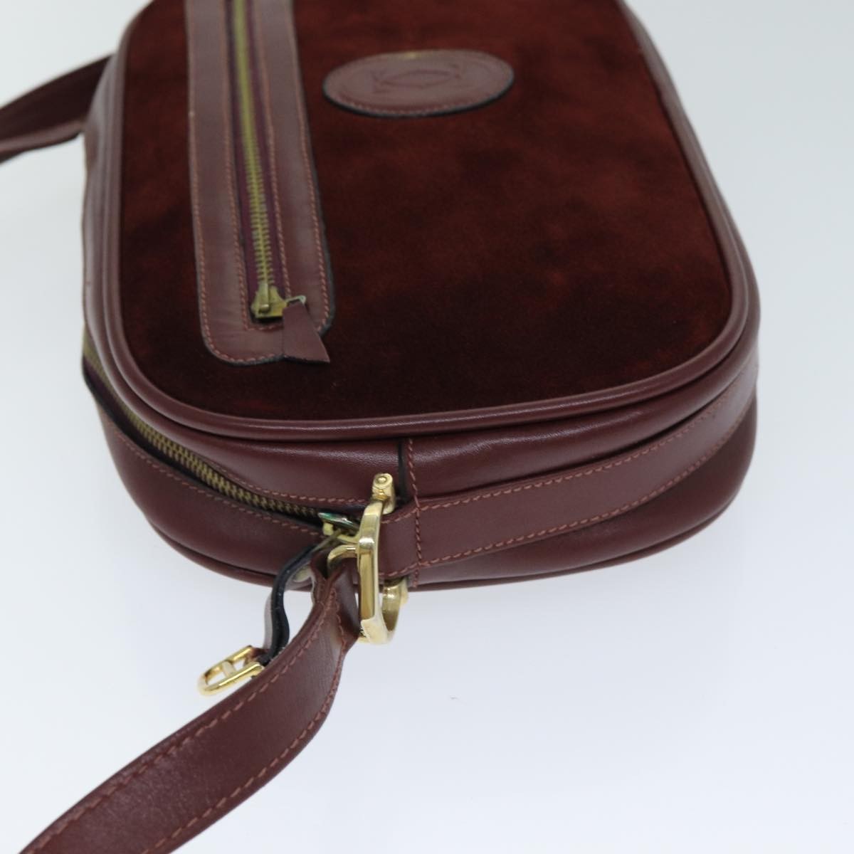Cartier Vintage Must De Cartier Suede Burgundy Suede Shoulder Bag Bag (Pre-Owned)
