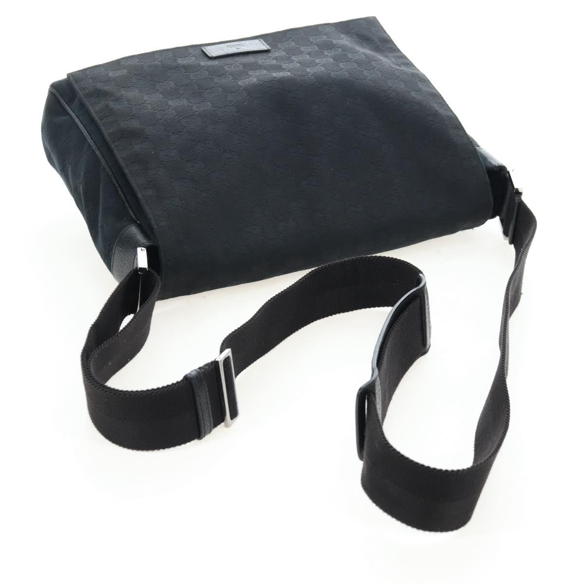 Gucci Shoulder Canvas Black Canvas Shoulder Bag Bag (Pre-Owned)