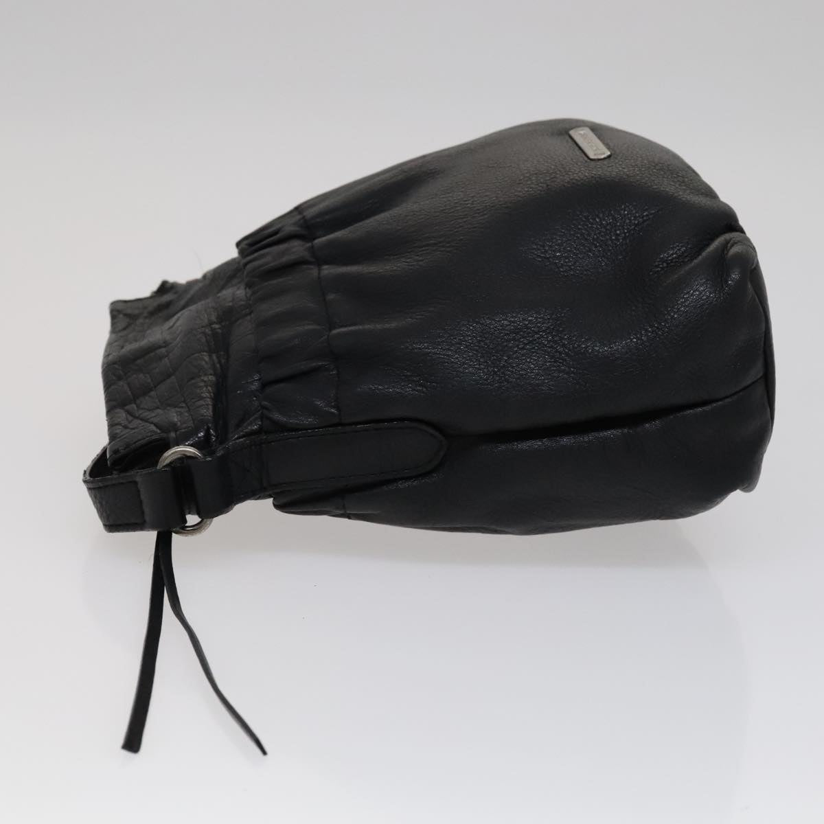 Burberry Black Leather Shoulder Bag (Pre-Owned)