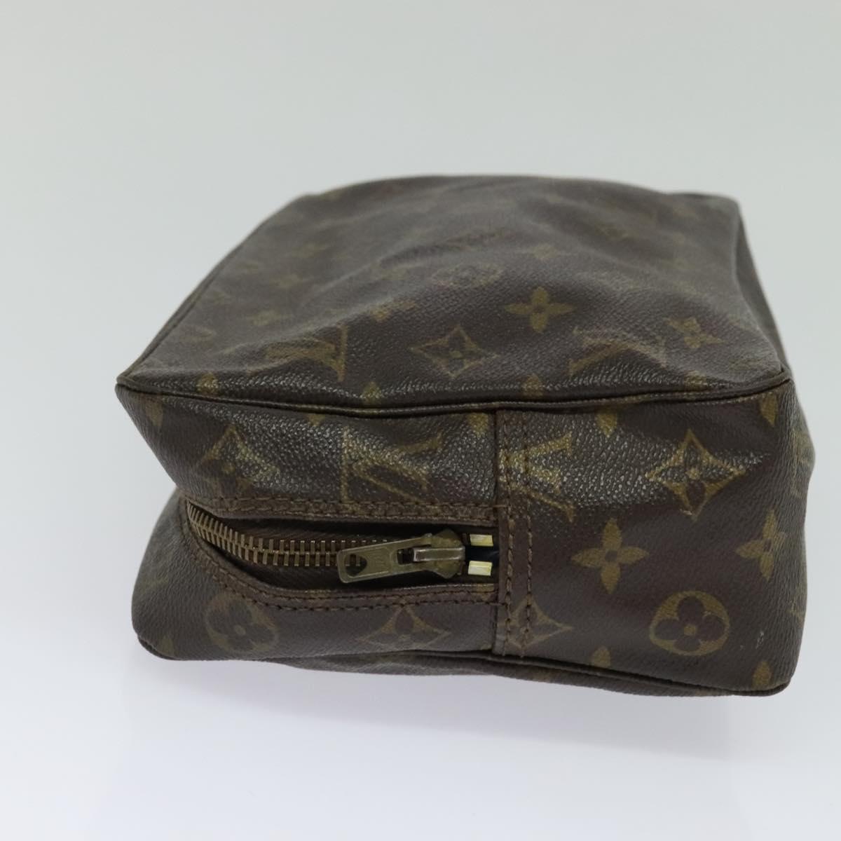 Louis Vuitton Trousse Toilette 28 Brown Canvas Clutch Bag (Pre-Owned)