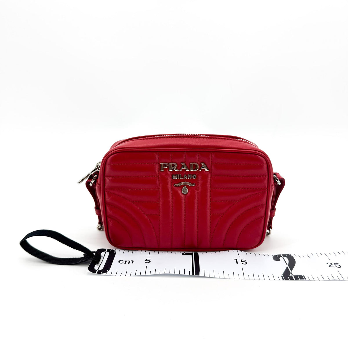 Prada Camera Diagramme Quilted Leather Red Leather Handbag (Pre-Owned)