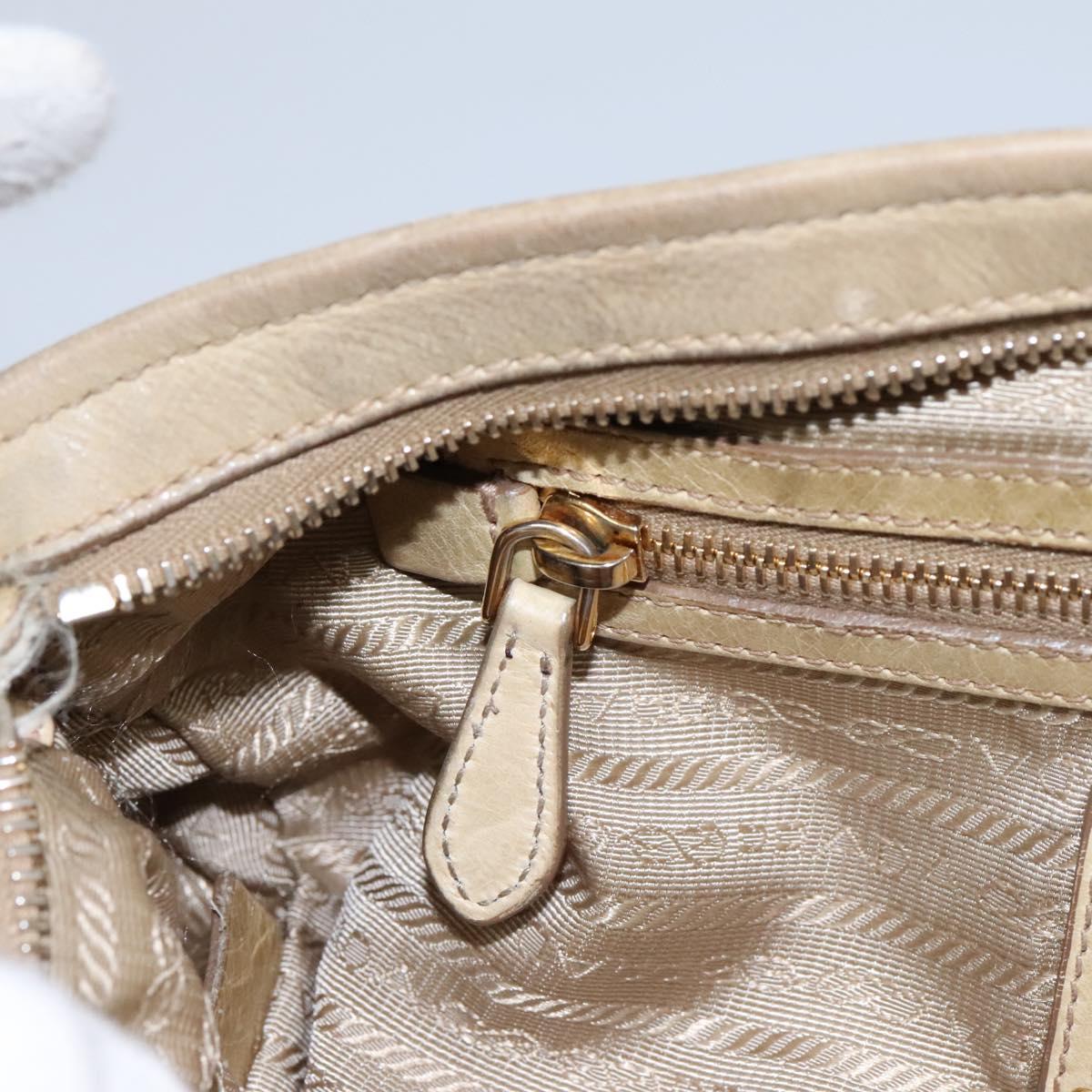 Prada Vitello Beige Leather Handbag (Pre-Owned)