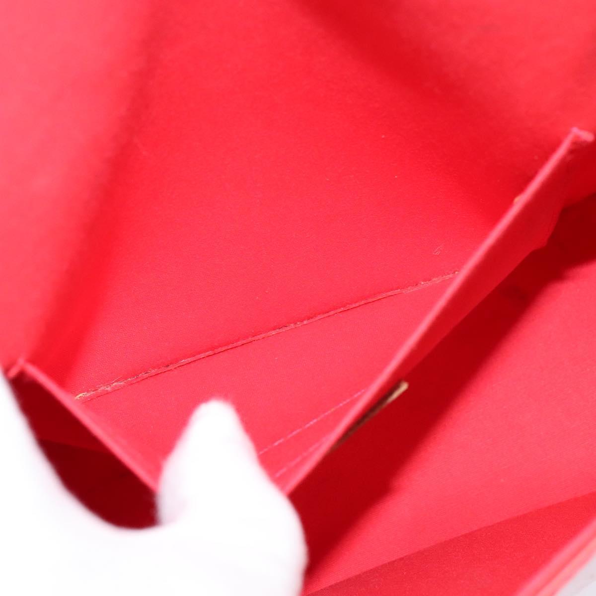 Louis Vuitton Bellflower Red Patent Leather Shoulder Bag (Pre-Owned)