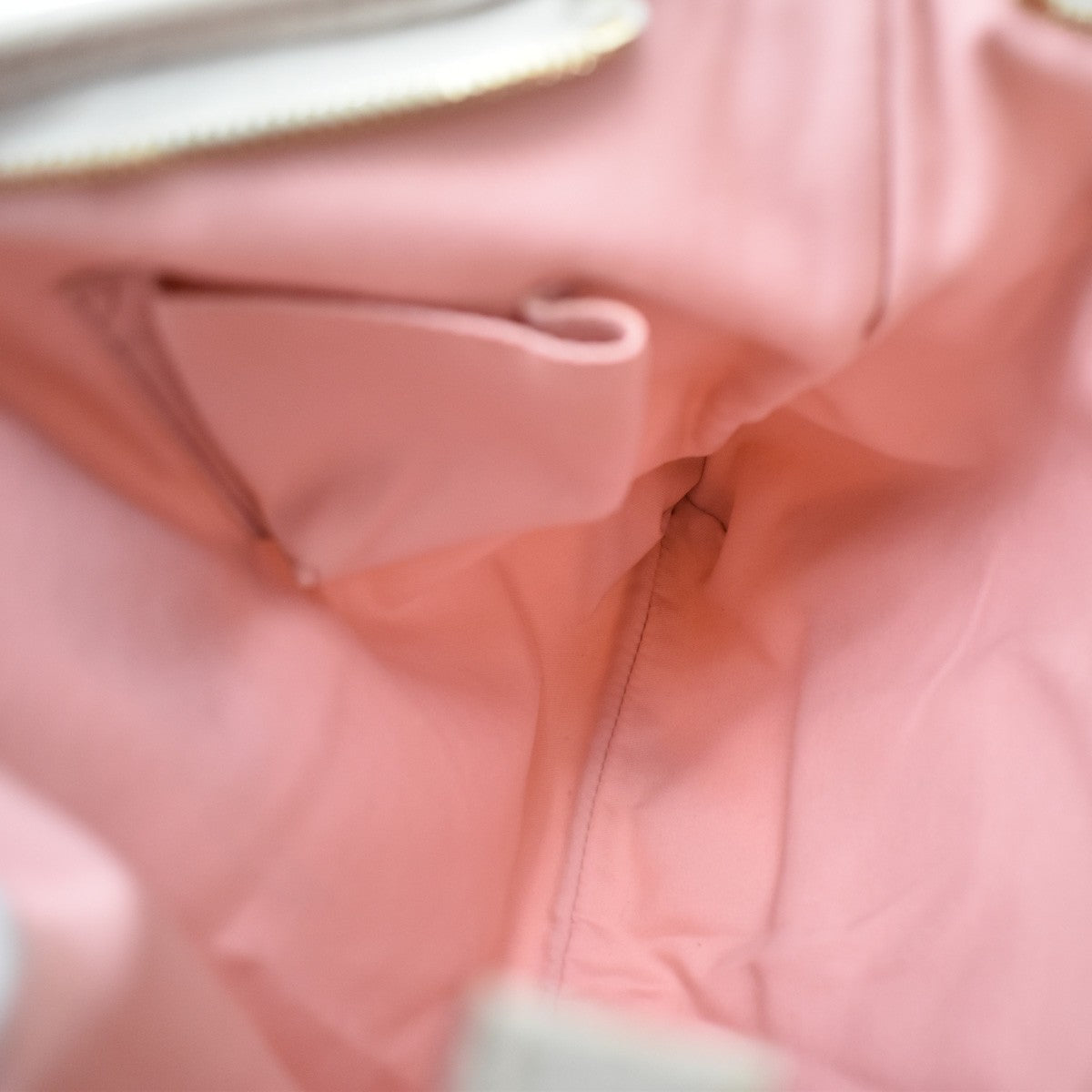 Gucci Abbey D-Ring Messenger Gg Canvas Pink Canvas Handbag (Pre-Owned)